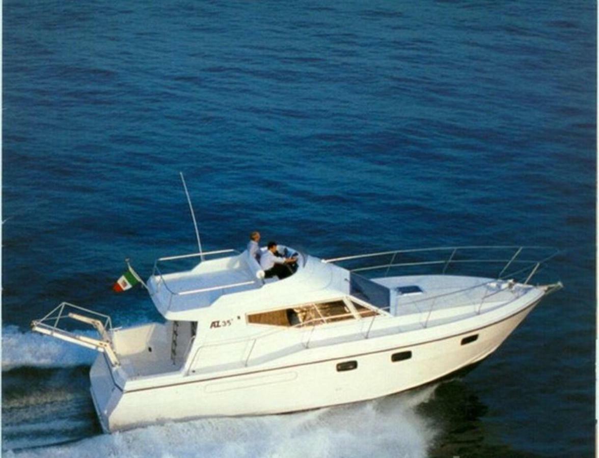 Yacht Suite マリーナ・ディ・グロッセート エクステリア 写真